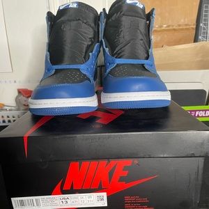 Air Jordan 1 Retro High OG 'Dark Marina Blue.